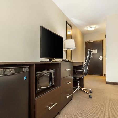 Sleep Inn & Suites Devils Lake Bagian luar foto
