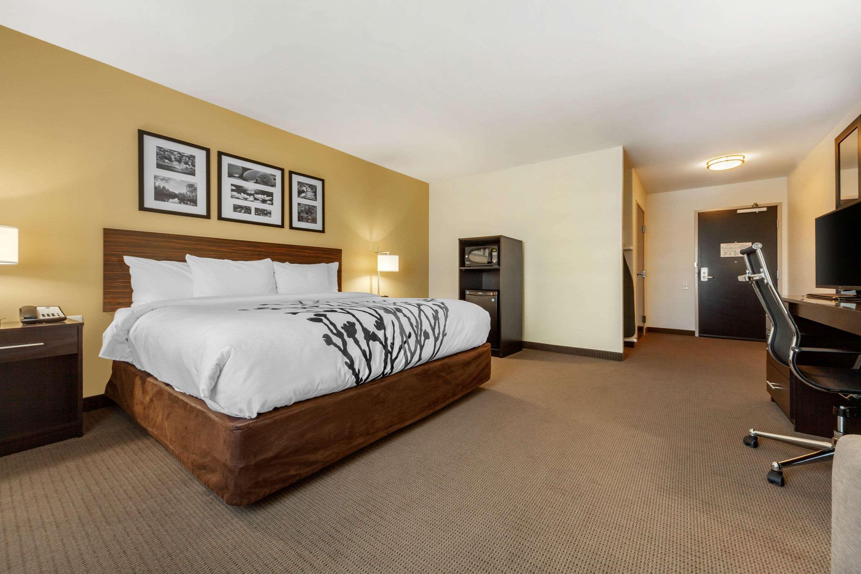Sleep Inn & Suites Devils Lake Bagian luar foto