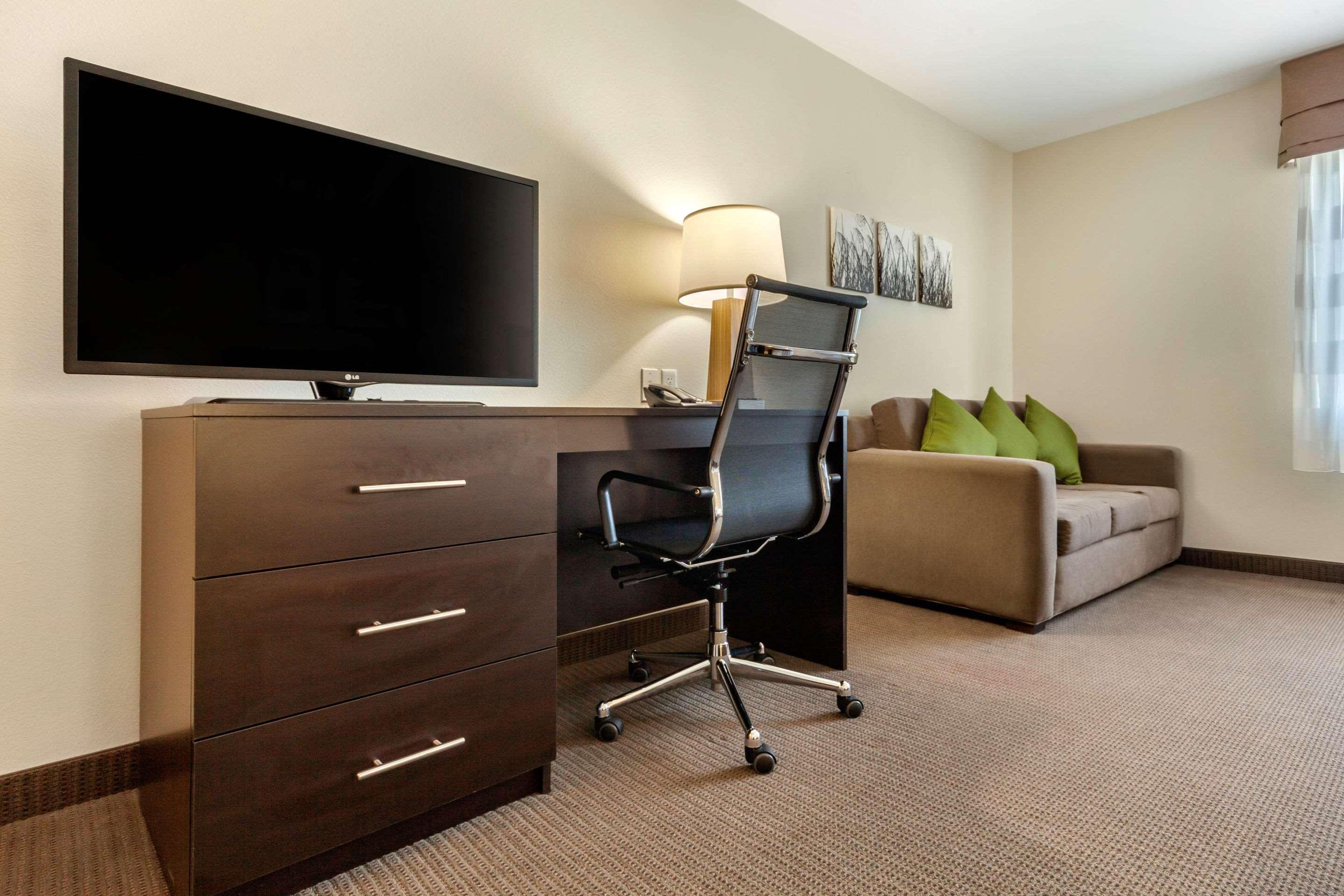 Sleep Inn & Suites Devils Lake Bagian luar foto