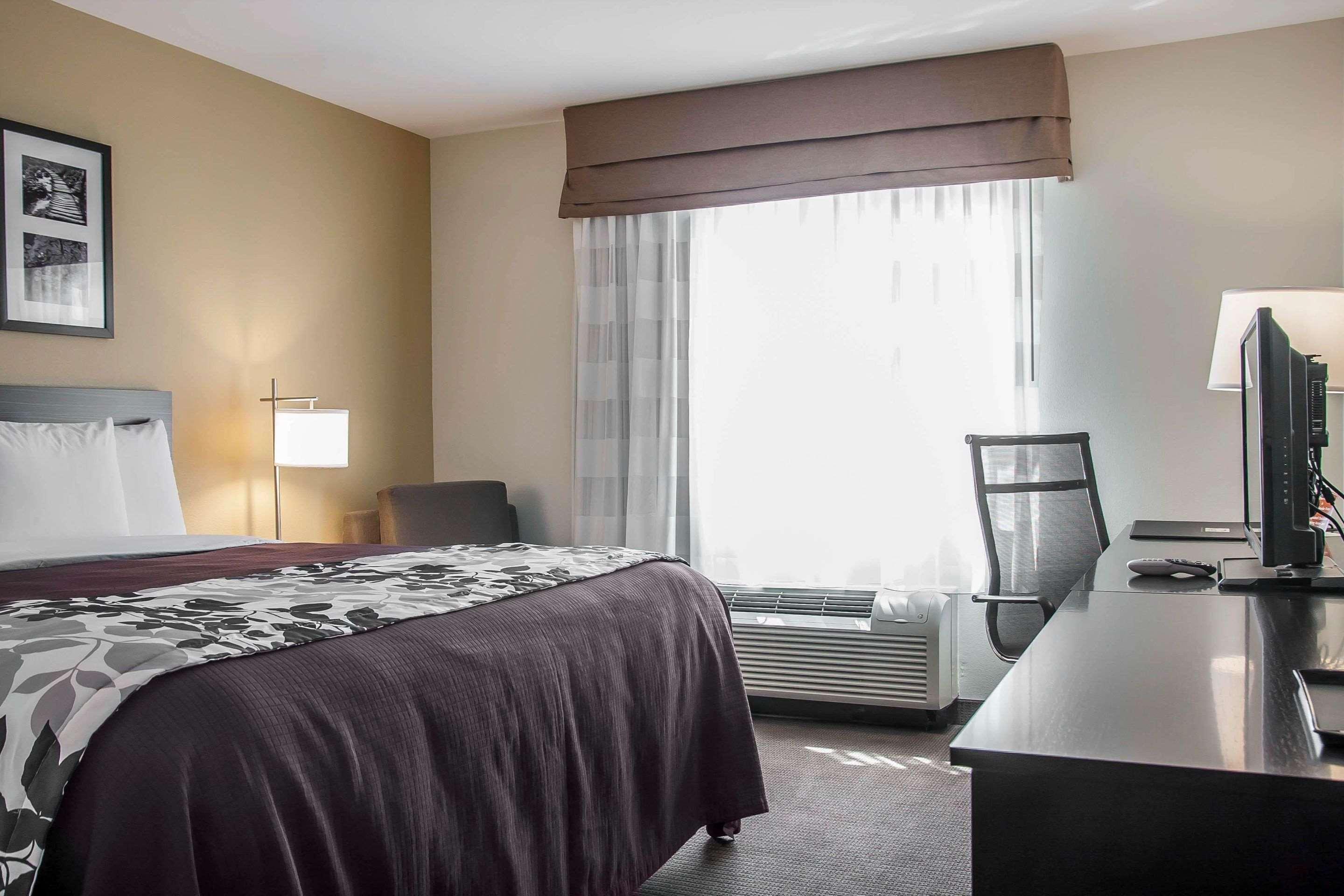 Sleep Inn & Suites Devils Lake Bagian luar foto