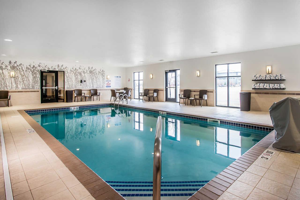 Sleep Inn & Suites Devils Lake Bagian luar foto