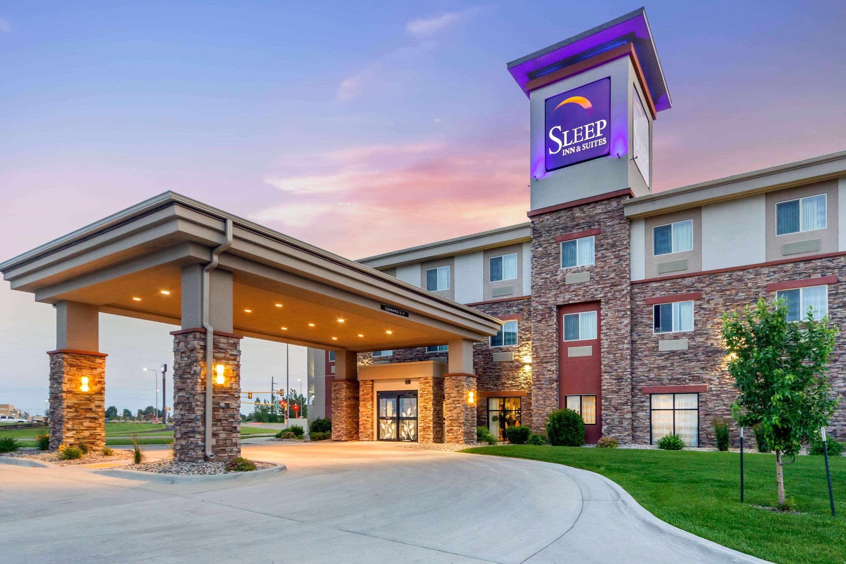 Sleep Inn & Suites Devils Lake Bagian luar foto